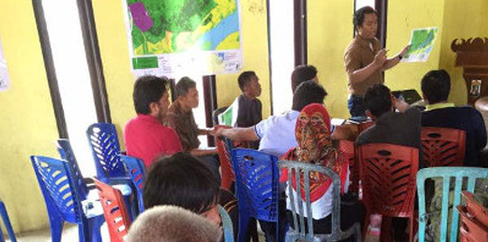 As one of the key stages in the HCV assessment, FFI conducted Public Consultation at Teluk Meranti District Office on April 6th, 2017.